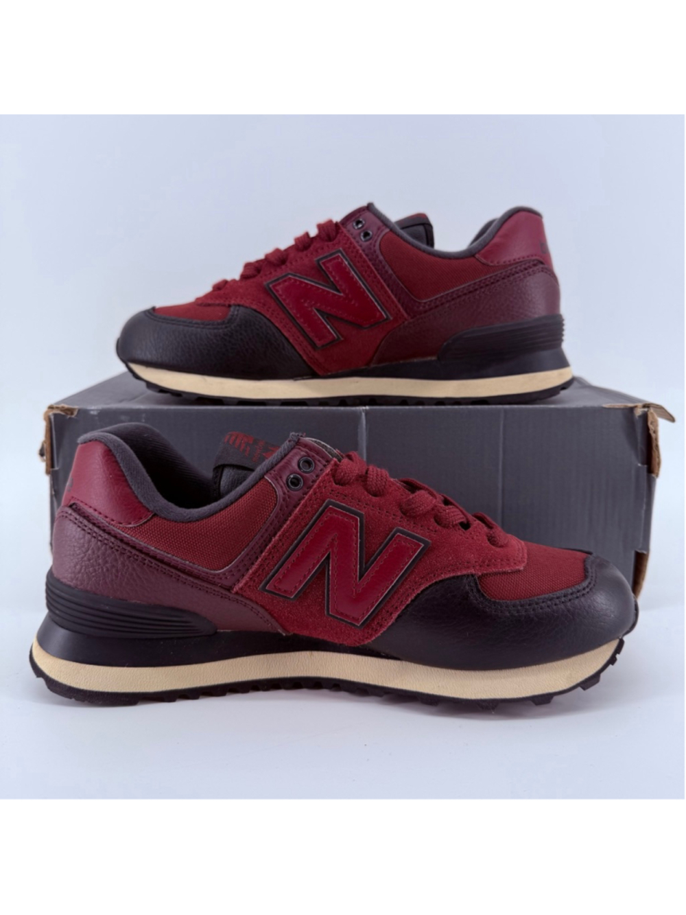 Men's New Balance 574 Burgundy Black Sneakers Suede Size 6.5